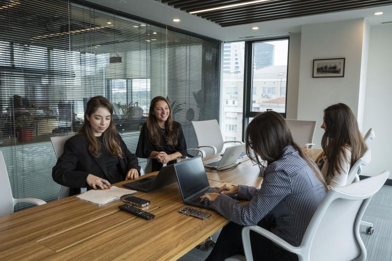 Tüpraş'ta Çalışma Ortamı